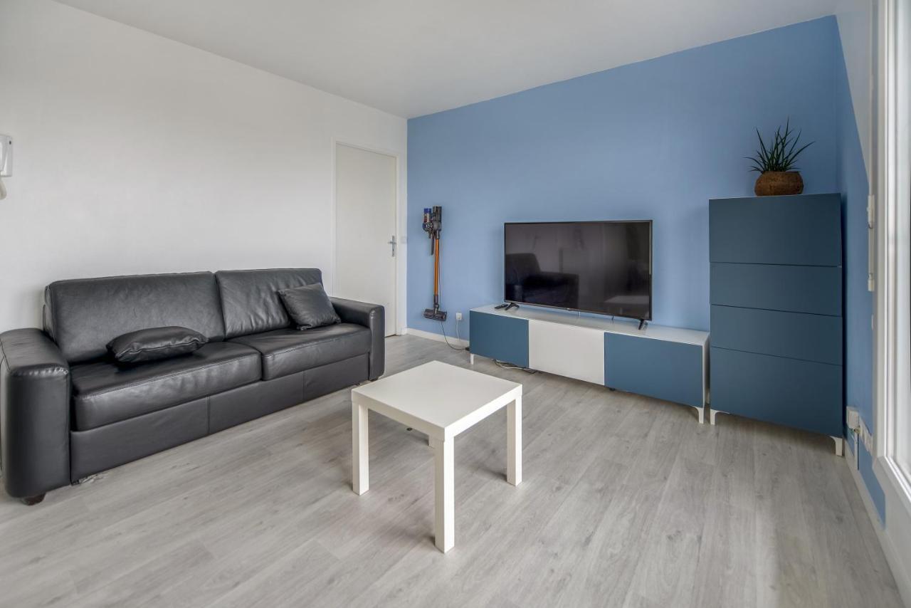 Bel Appartement De 2 Chambres A 40 Min De Paris Courcouronnes Bagian luar foto